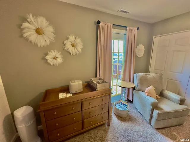 $375,000 | 521 North Locust Street, Flora, IL 62839