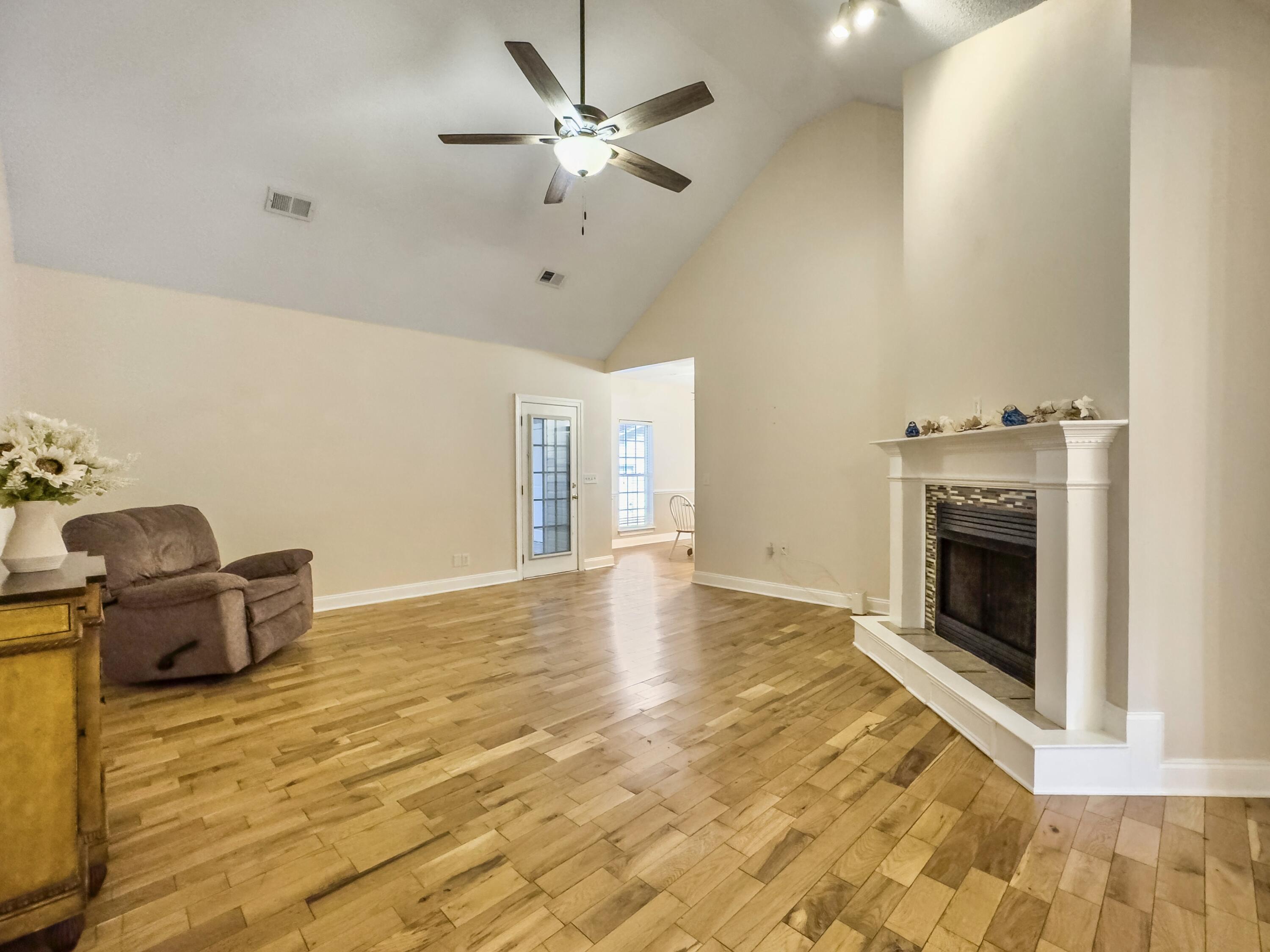113 Wallace Road Goose Creek, SC 29445 - Photo 7 of 47 Living Rm