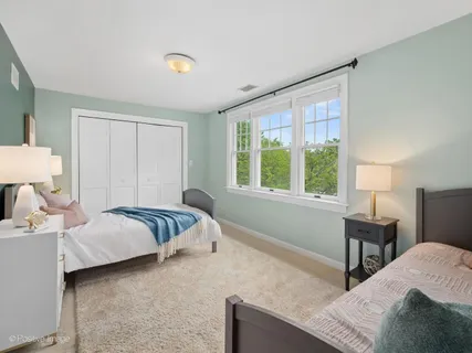 $1,425,000 | 30 Waverly Avenue, Clarendon Hills, IL 60514