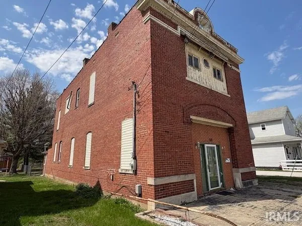 $49,900 | 821 North Washington Street, Marion, IN 46952
