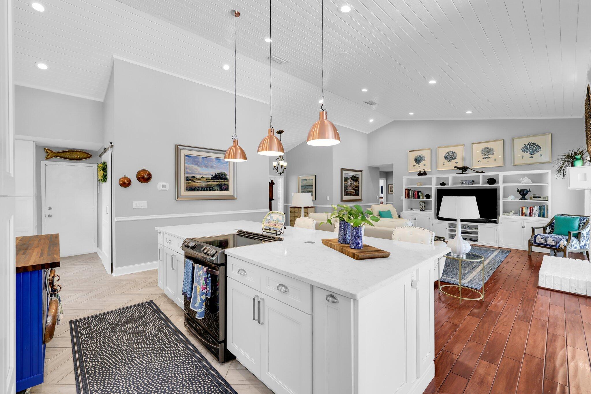 2400 Northwest 39th Street Boca Raton, FL 33431 - Photo 20 of 79 2400 NW 39th St - 18.jpg-SMALL