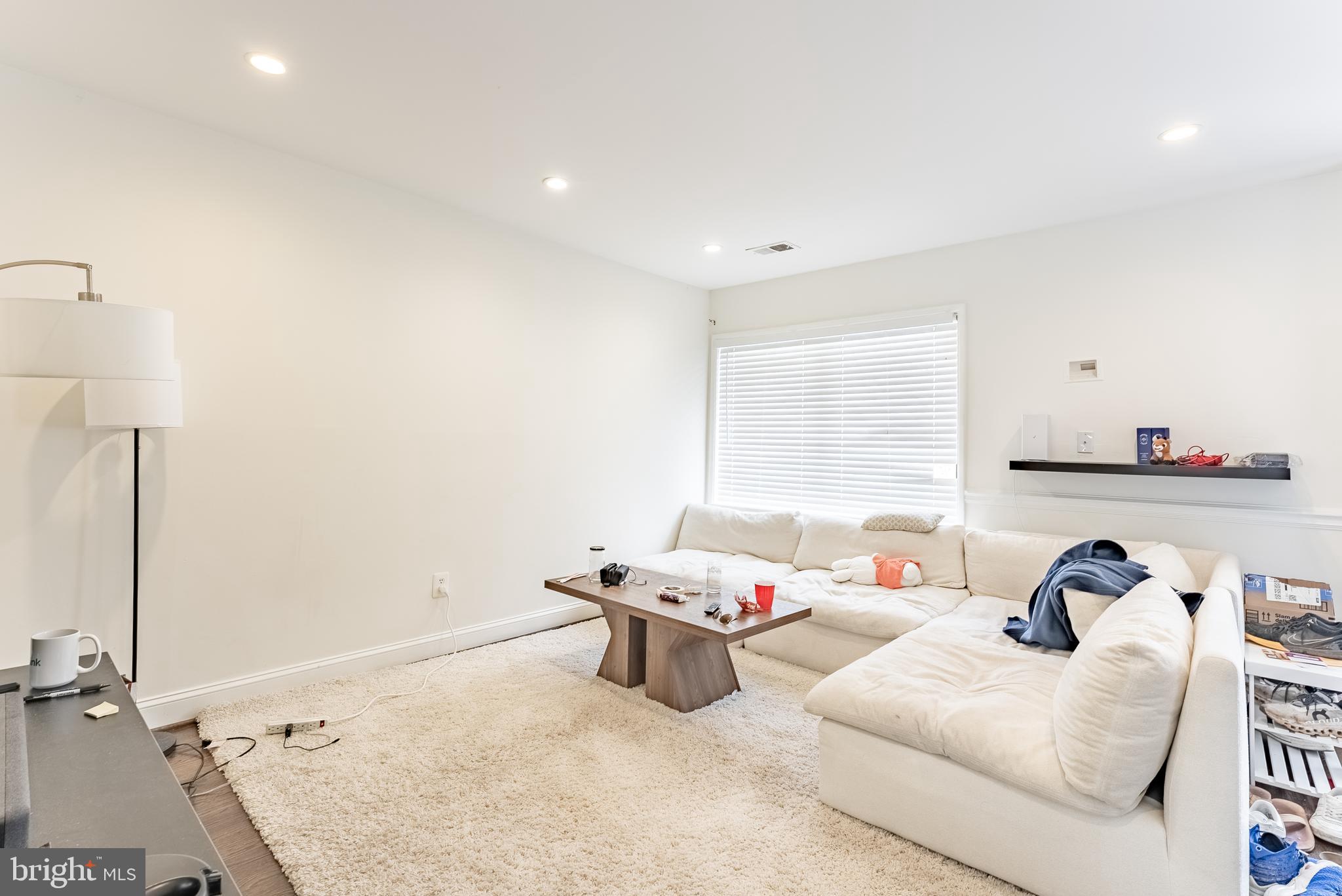 2412 Southgate Square Reston, VA 20191 - Photo 8 of 23 a room with a bed and a window