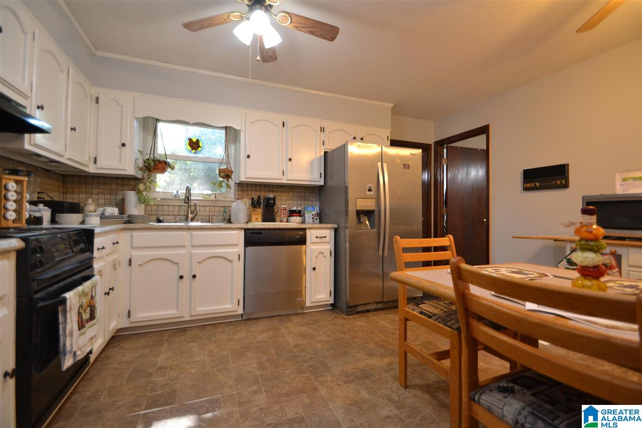 37 Hunters Trace Pelham, AL 35124 - Photo 8 of 16