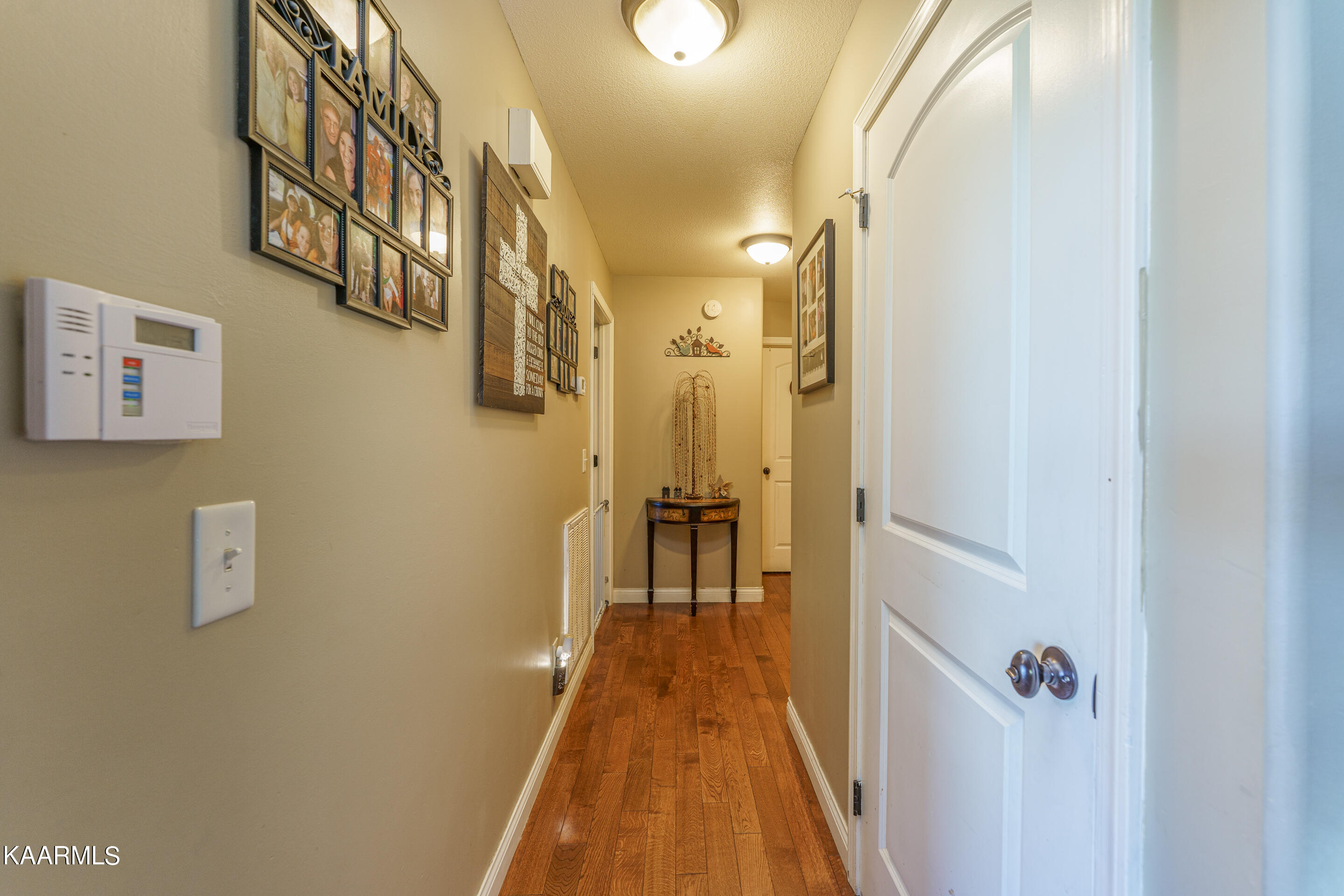 1602 Rays Gap Road Seymour, TN 37865 - Photo 16 of 36 hallway