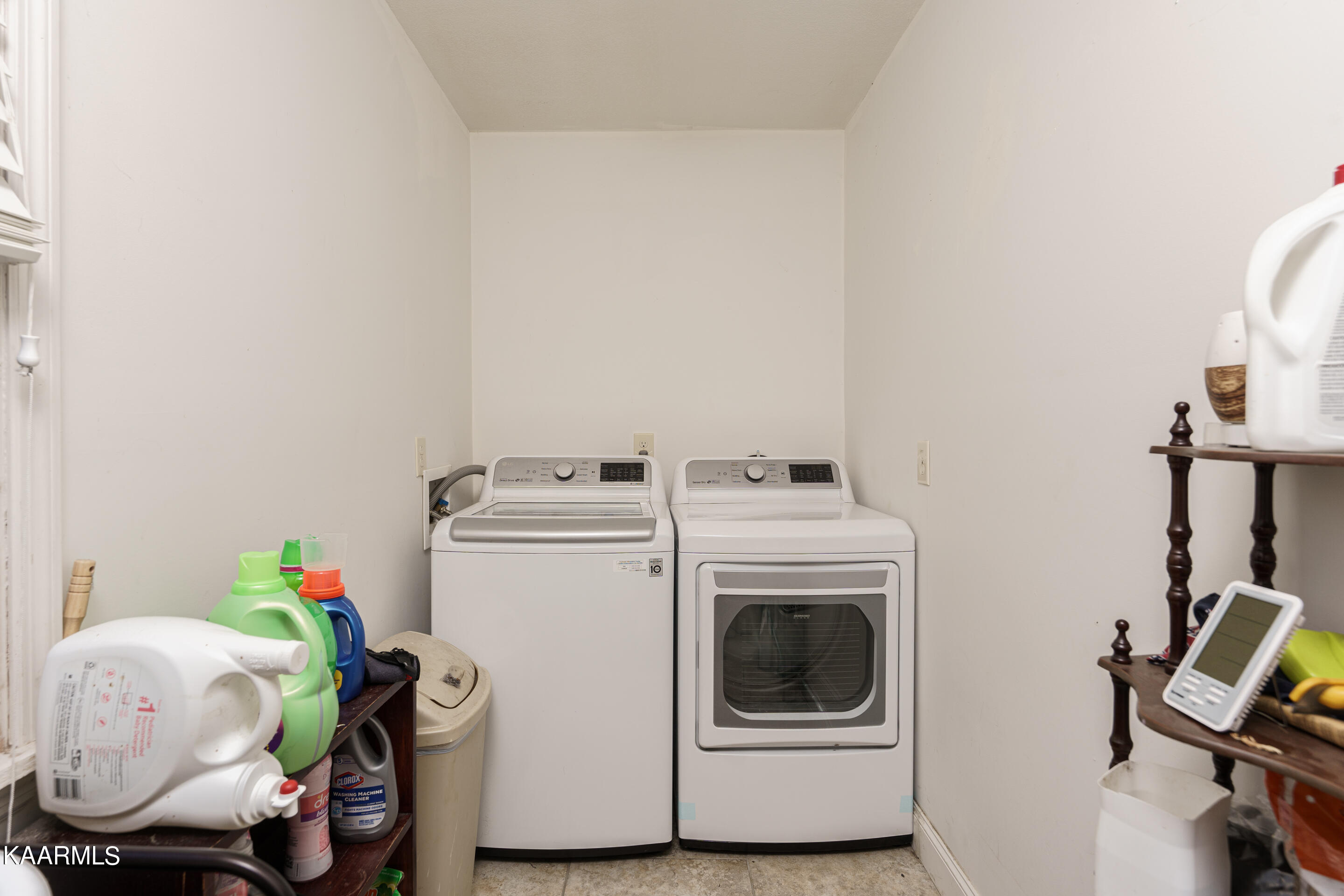1602 Rays Gap Road Seymour, TN 37865 - Photo 24 of 36 laundry-2