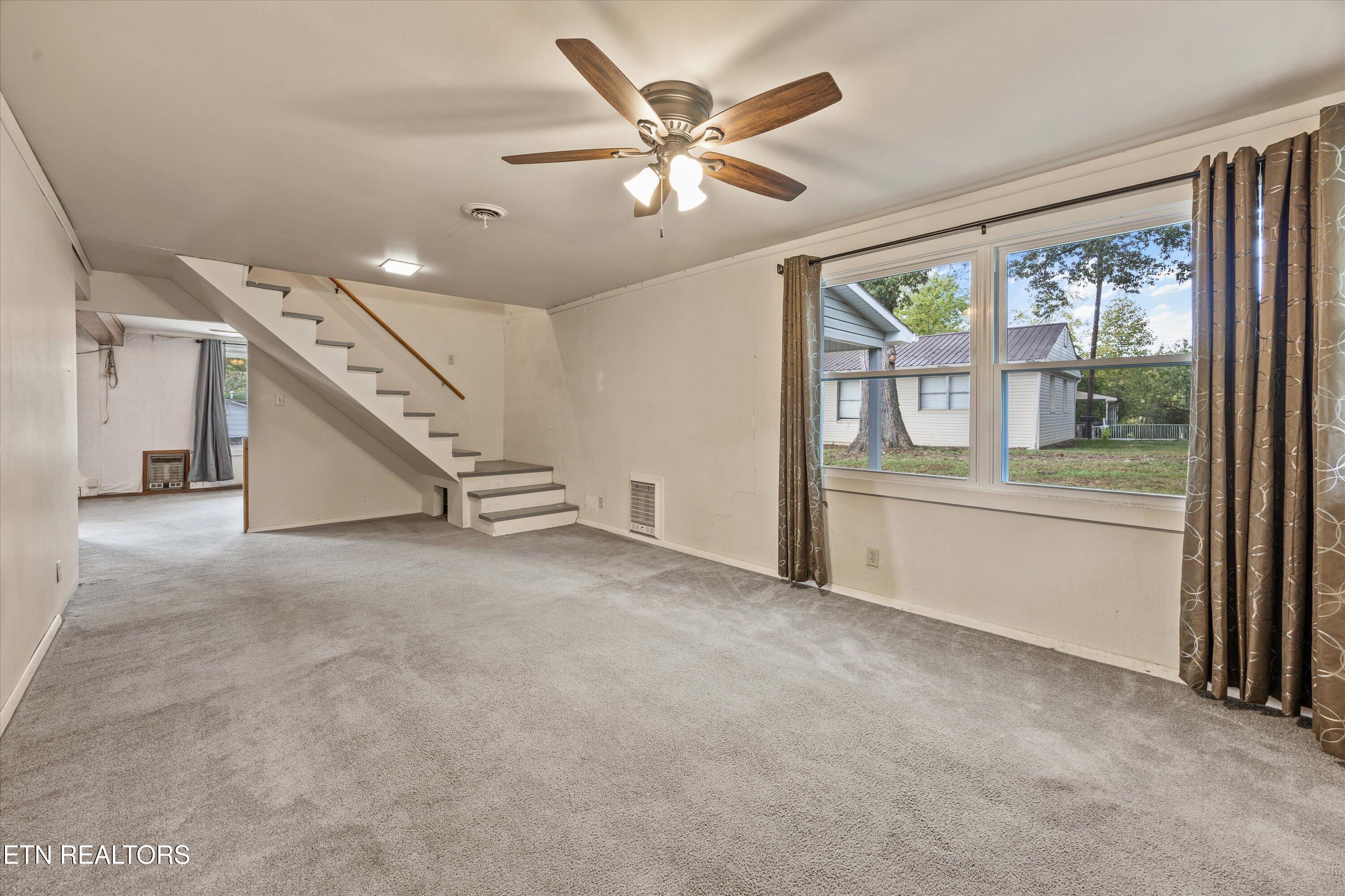 112 Nasson Lane Oak Ridge, TN 37830 - Photo 12 of 20 1300