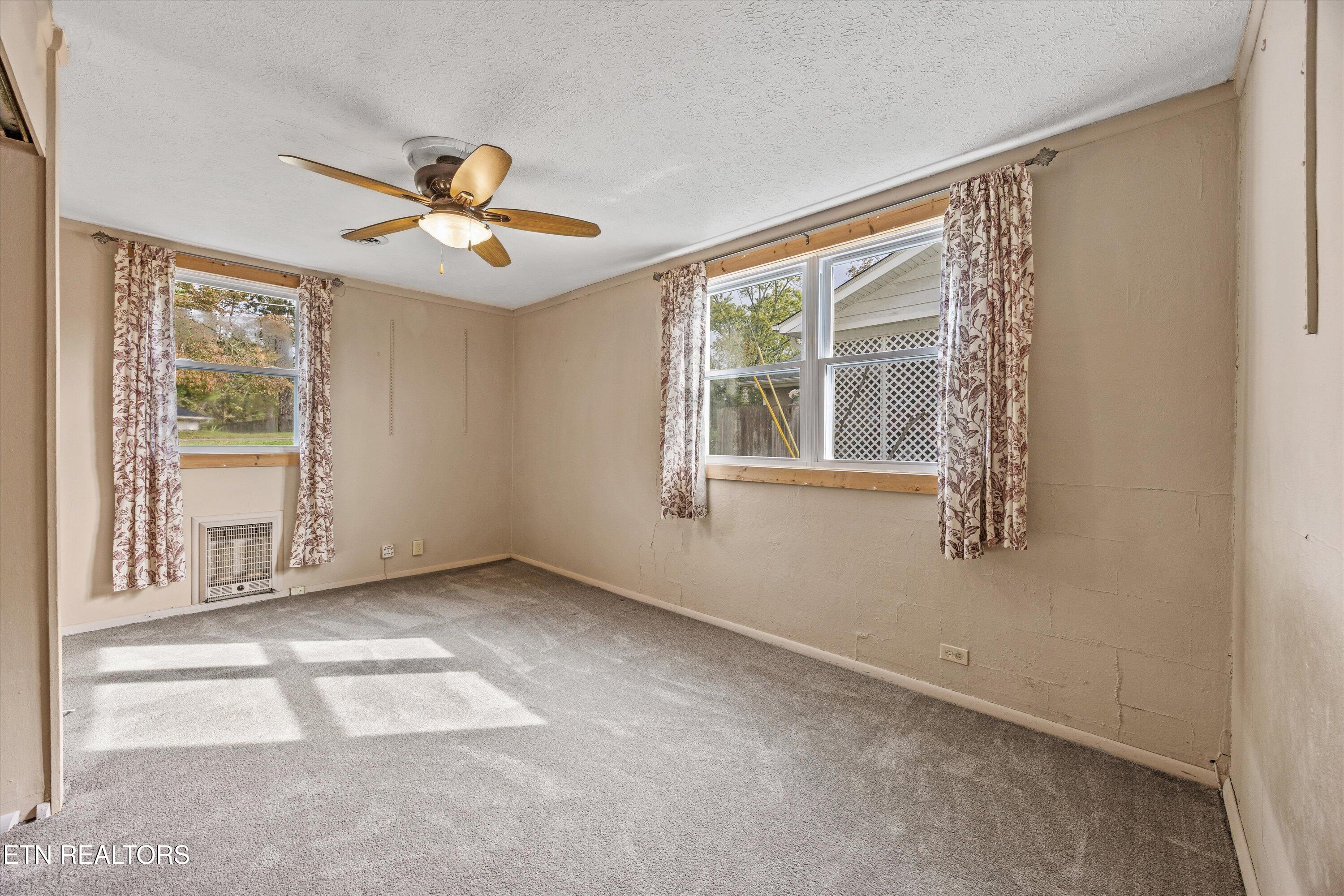 112 Nasson Lane Oak Ridge, TN 37830 - Photo 15 of 20 1900