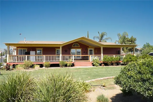 $899,999 | 21390 Oleander Avenue, Perris, CA 92570