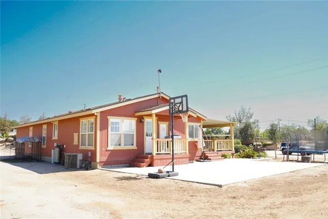 $899,999 | 21390 Oleander Avenue, Perris, CA 92570