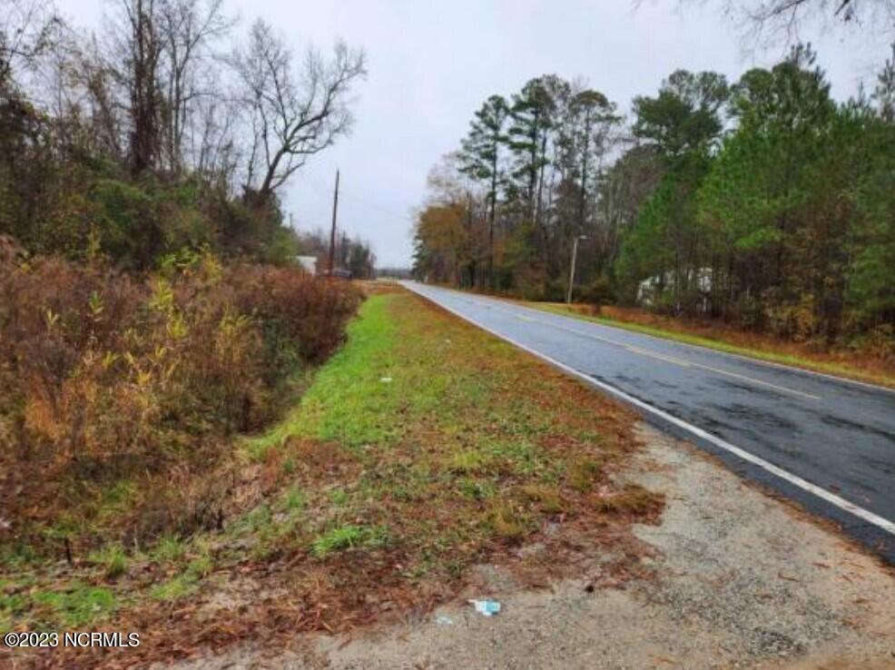 2700 Biddle Road Dover, NC 28526 - Photo 8 of 11 RoadEntrance