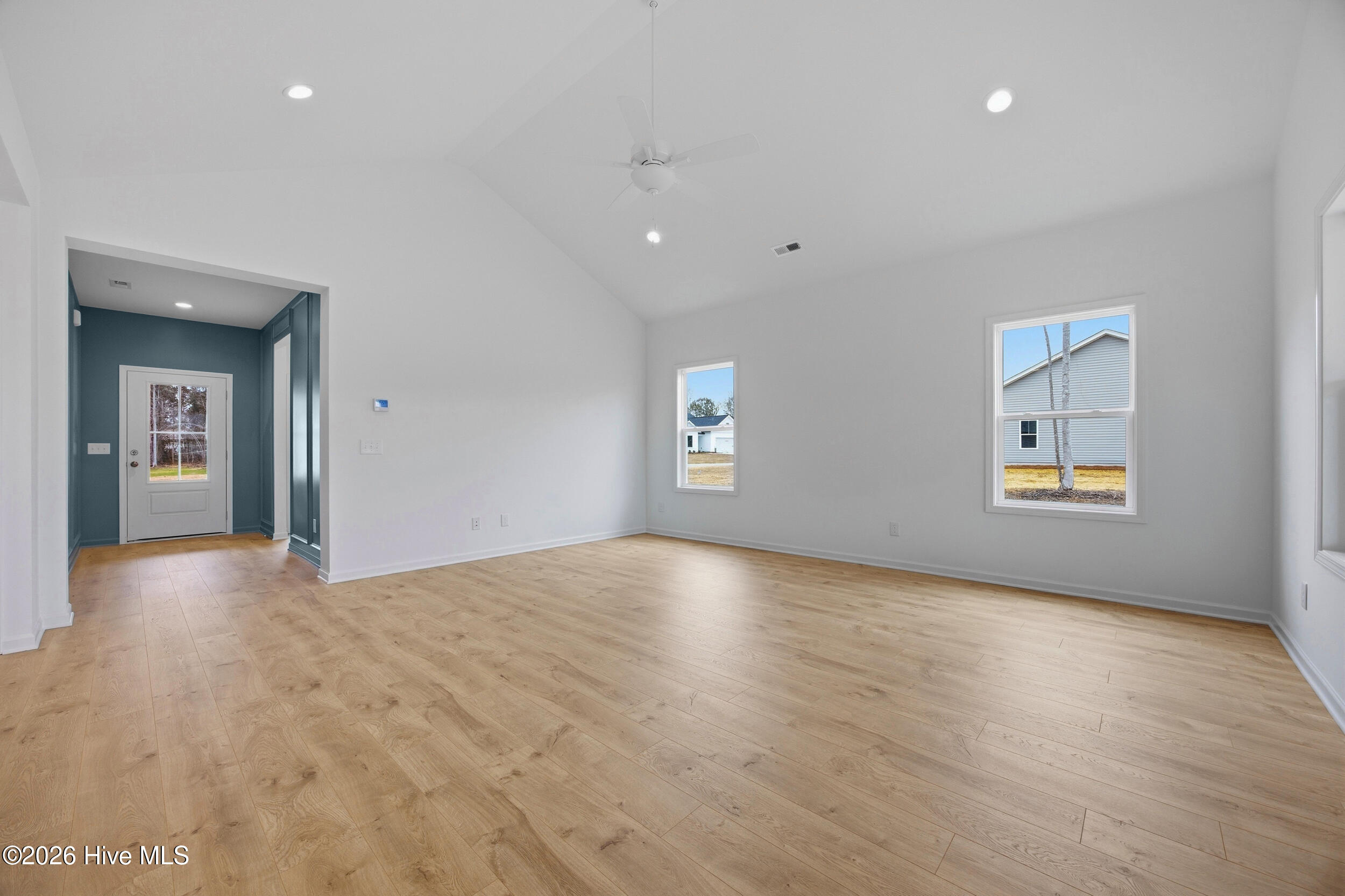 306 Riva Ridge Burgaw, NC 28425 - Photo 4 of 16 Living Room 2
