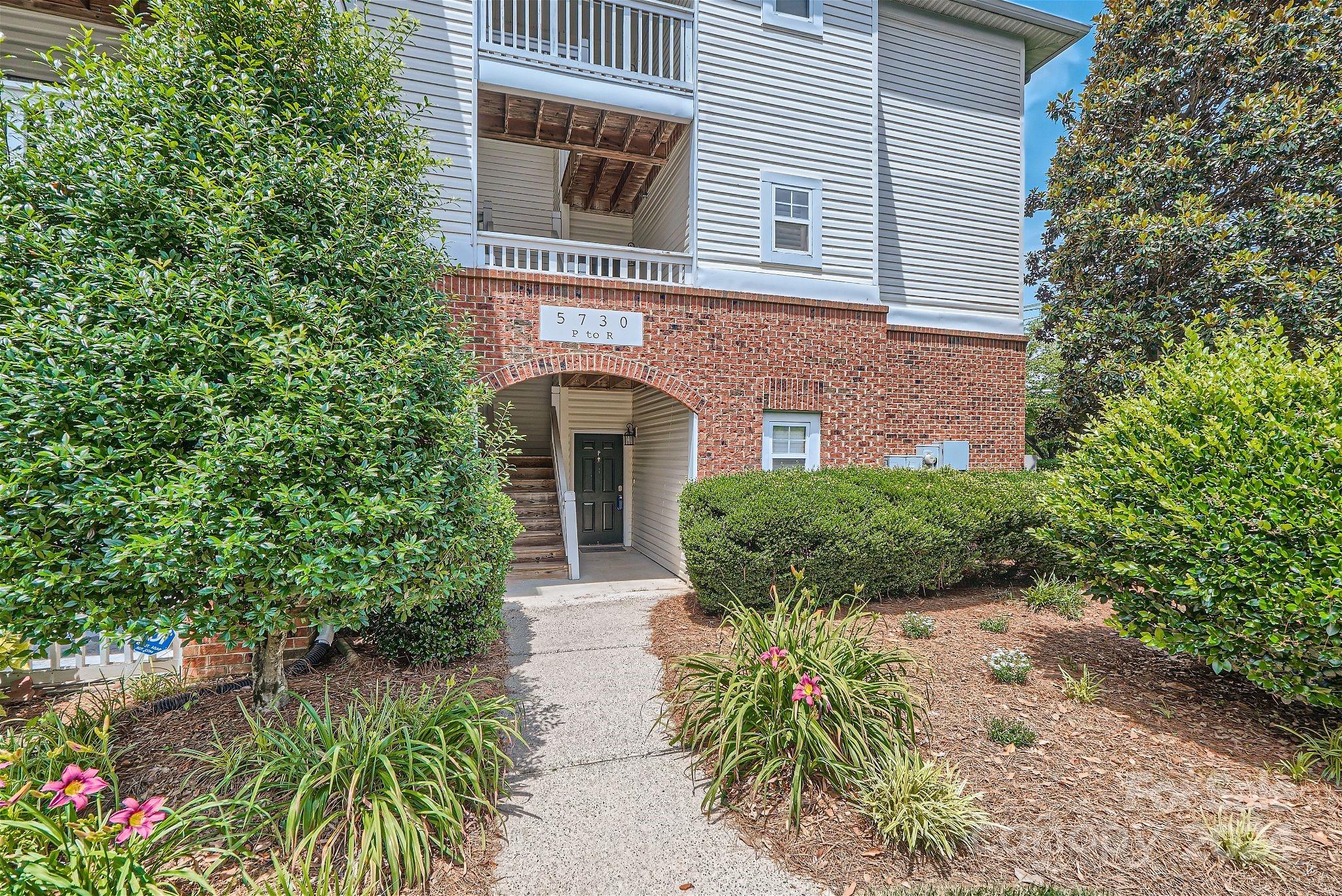 5730 Closeburn Road, Unit P Charlotte, NC 28210 - Photo 1 of 27 Gallery Image 1