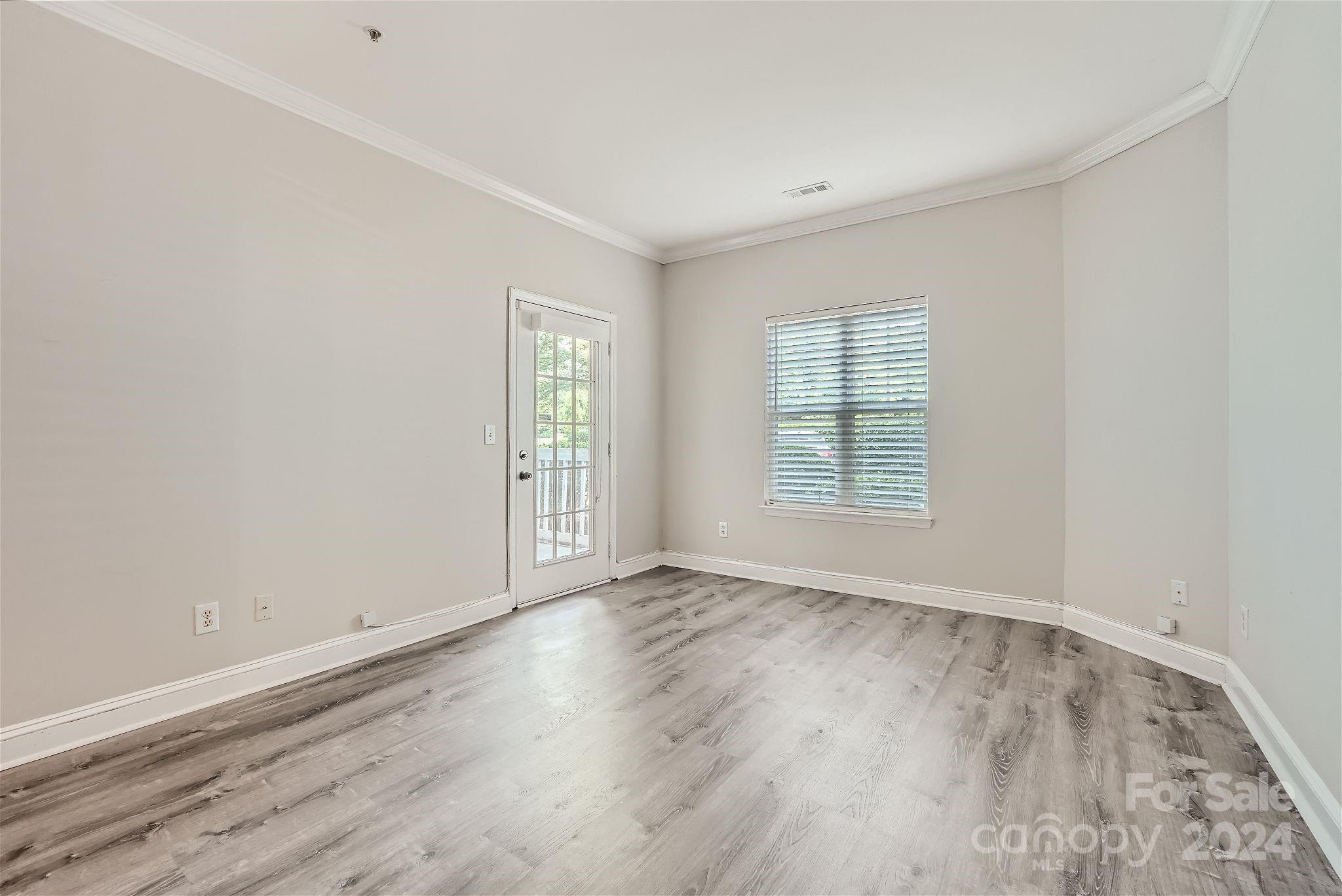 5730 Closeburn Road, Unit P Charlotte, NC 28210 - Photo 12 of 27 Gallery Image 12