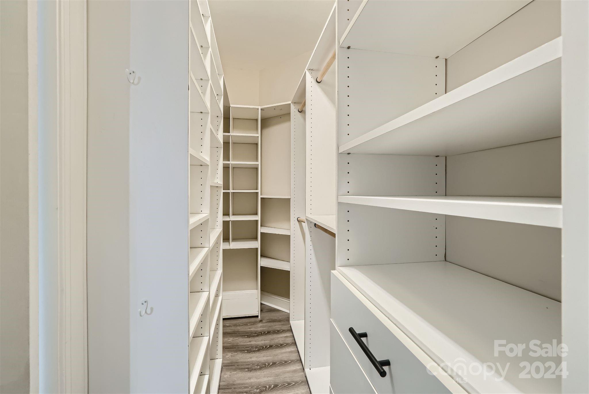 5730 Closeburn Road, Unit P Charlotte, NC 28210 - Photo 14 of 27 Gallery Image 14