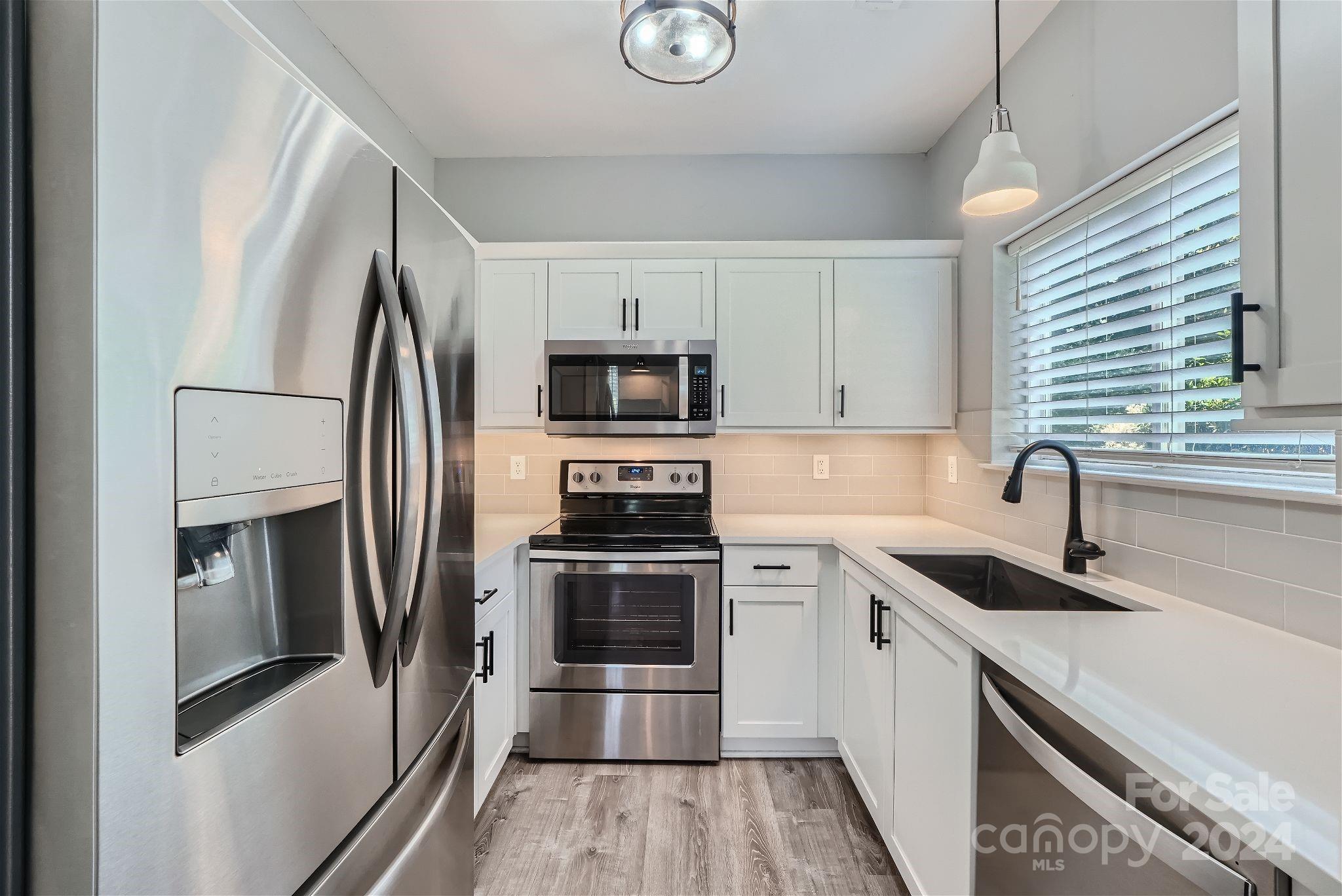 5730 Closeburn Road, Unit P Charlotte, NC 28210 - Photo 8 of 27 Gallery Image 8