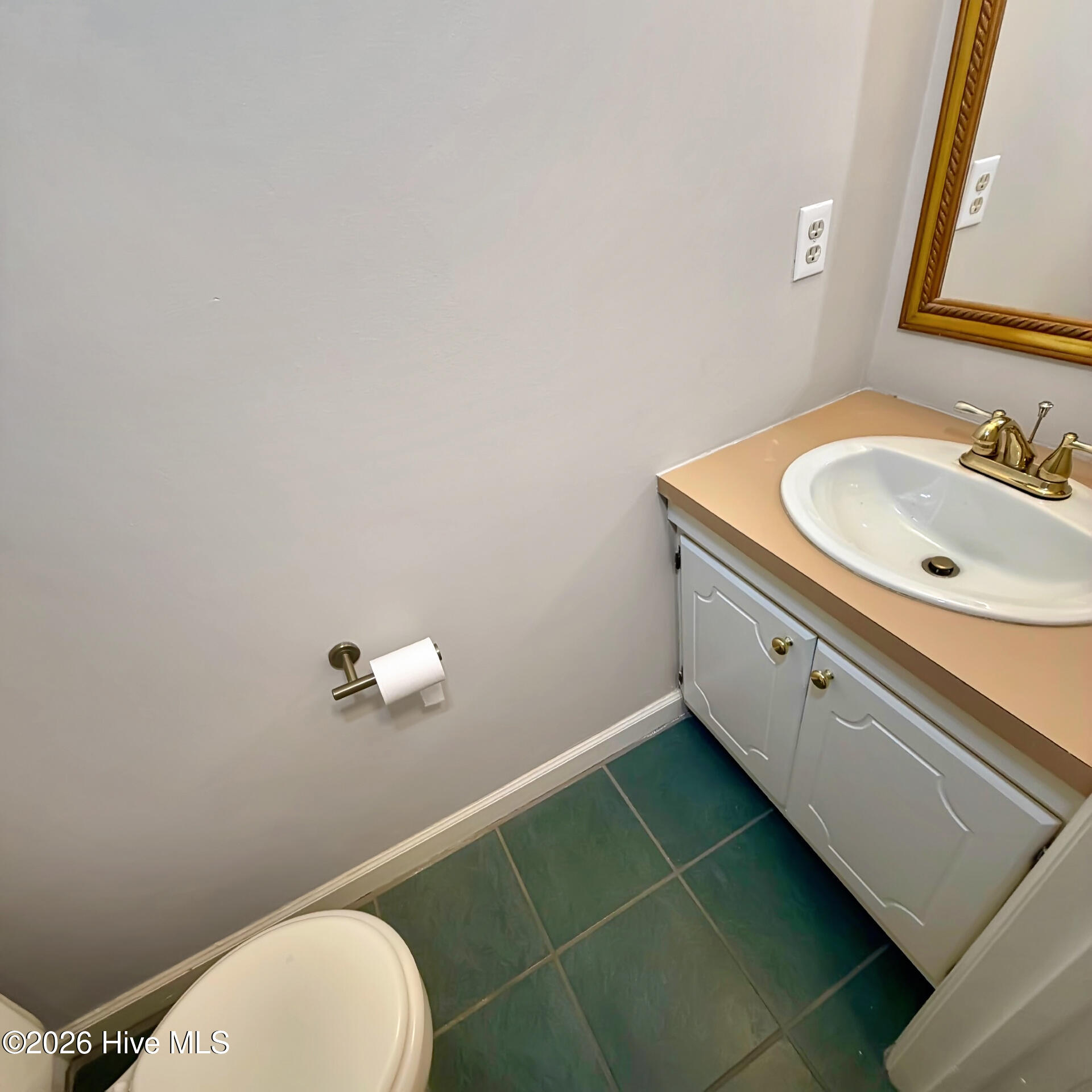 1849 Quail Ridge Road, Unit D Greenville, NC 27858 - Photo 11 of 22 Half Bath - 1849-D Quail Ridge Rd