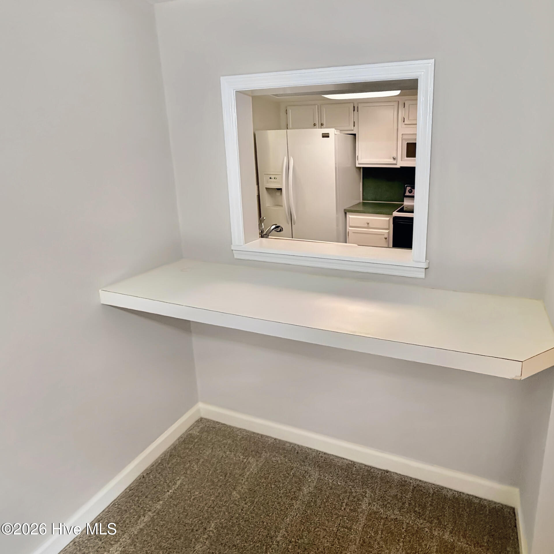 1849 Quail Ridge Road, Unit D Greenville, NC 27858 - Photo 7 of 22 Bar - 1849-D Quail Ridge Rd