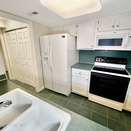 $1,575 | 1849 Quail Ridge Road, Unit D, Greenville, NC 27858