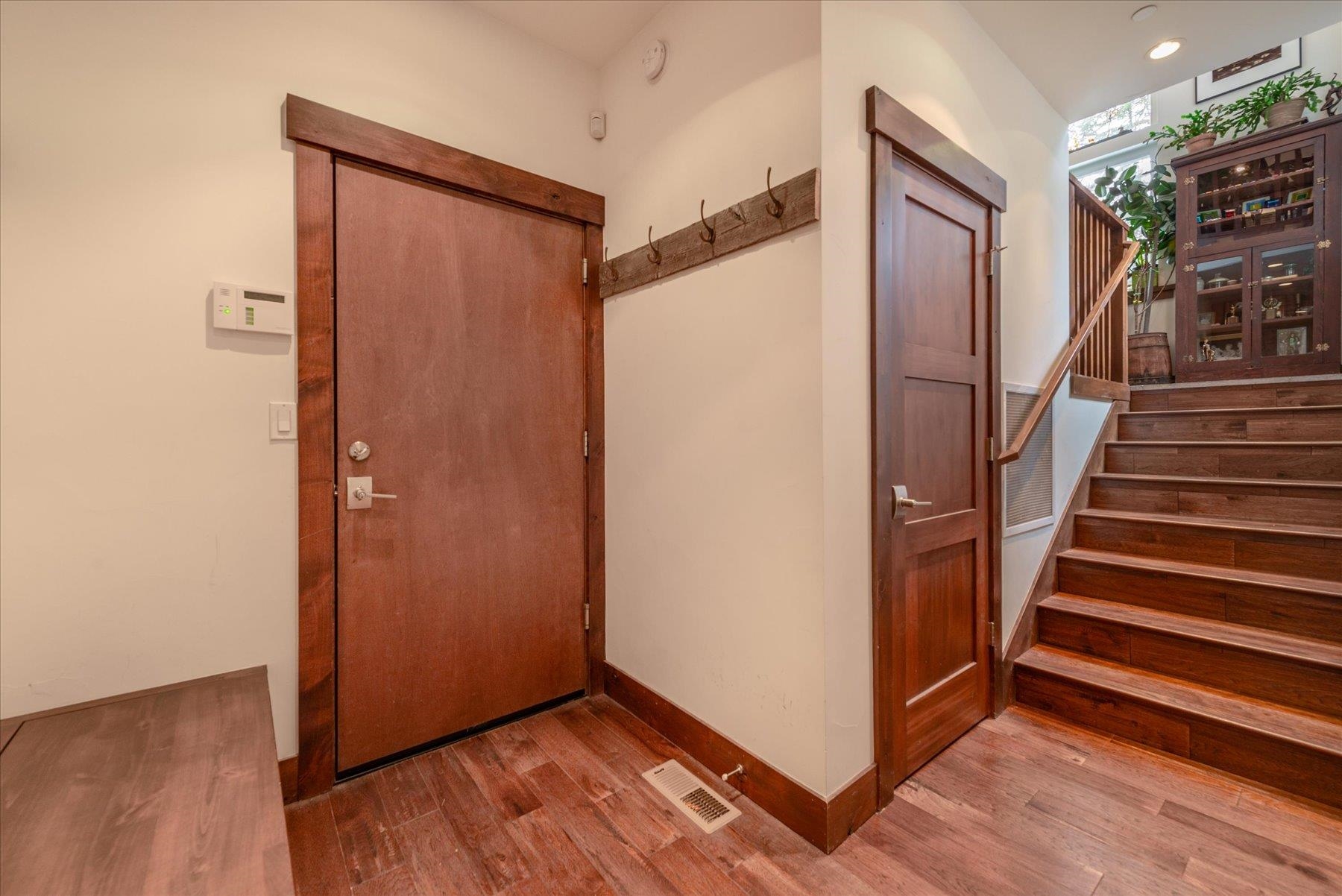 10644 Martis Valley Road Truckee, CA 96161 - Photo 13 of 21 Gallery Image 13