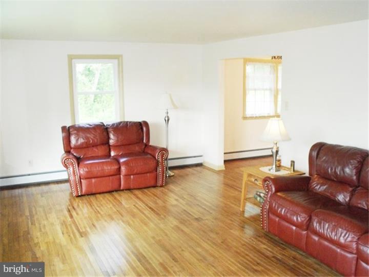 1440 Sell Road Pottstown, PA 19464 - Photo 5 of 12 Gallery Image 5