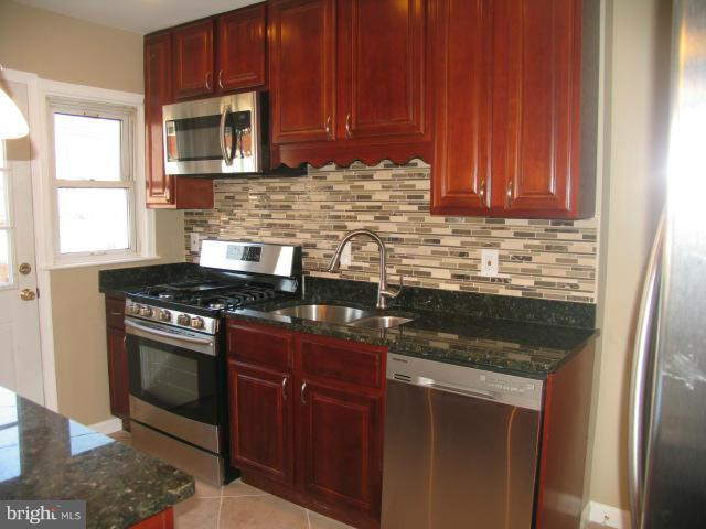 2220 Redthorn Road Baltimore, MD 21220 - Photo 2 of 24 Kitchen