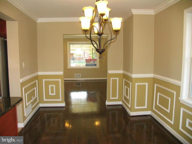 2220 Redthorn Road Baltimore, MD 21220 - Photo 7 of 24 Dining Room