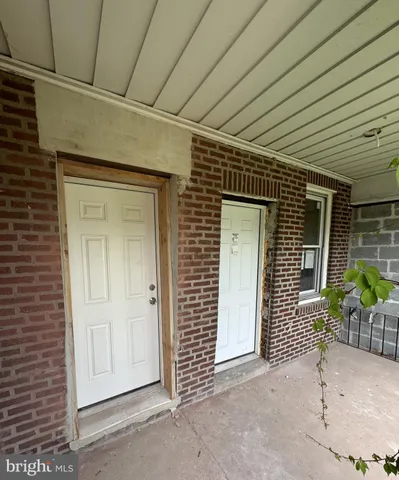 a view of entryway door