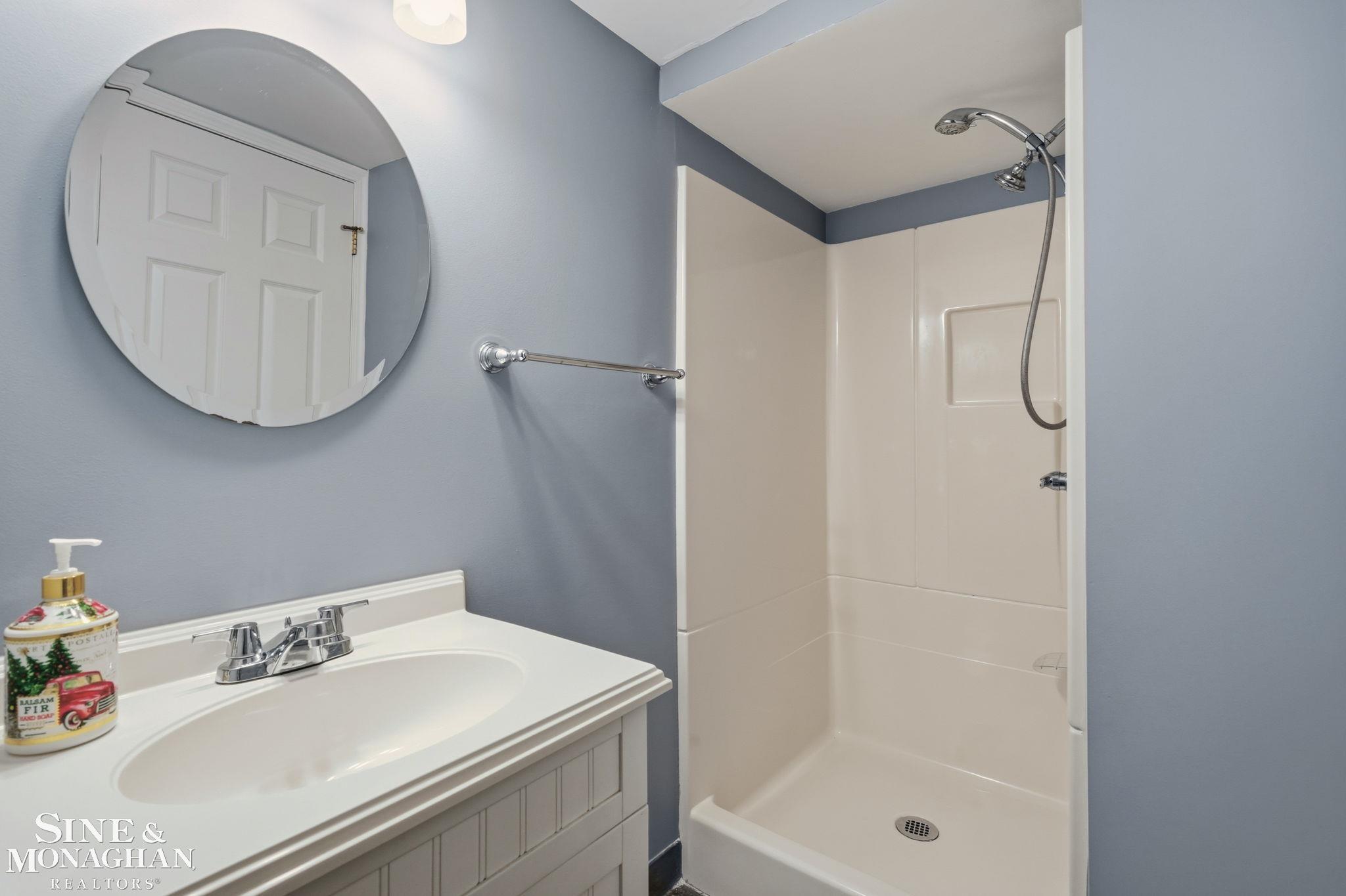 1641 Hampton Road Grosse Pointe Woods, MI 48236 - Photo 49 of 70