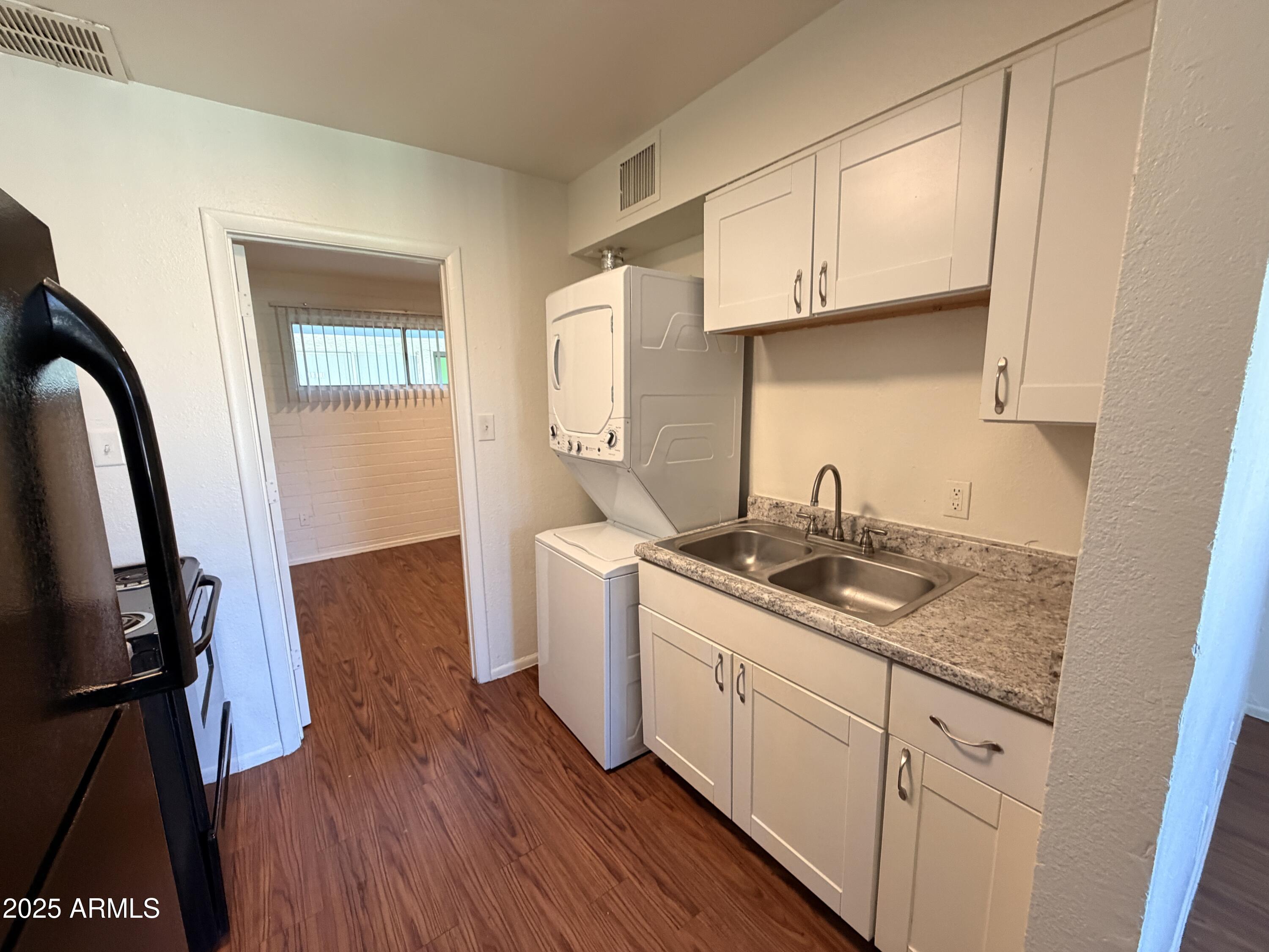 6802 West Glendale Avenue, Unit 11 Glendale, AZ 85303 - Photo 6 of 11 IMG_3368