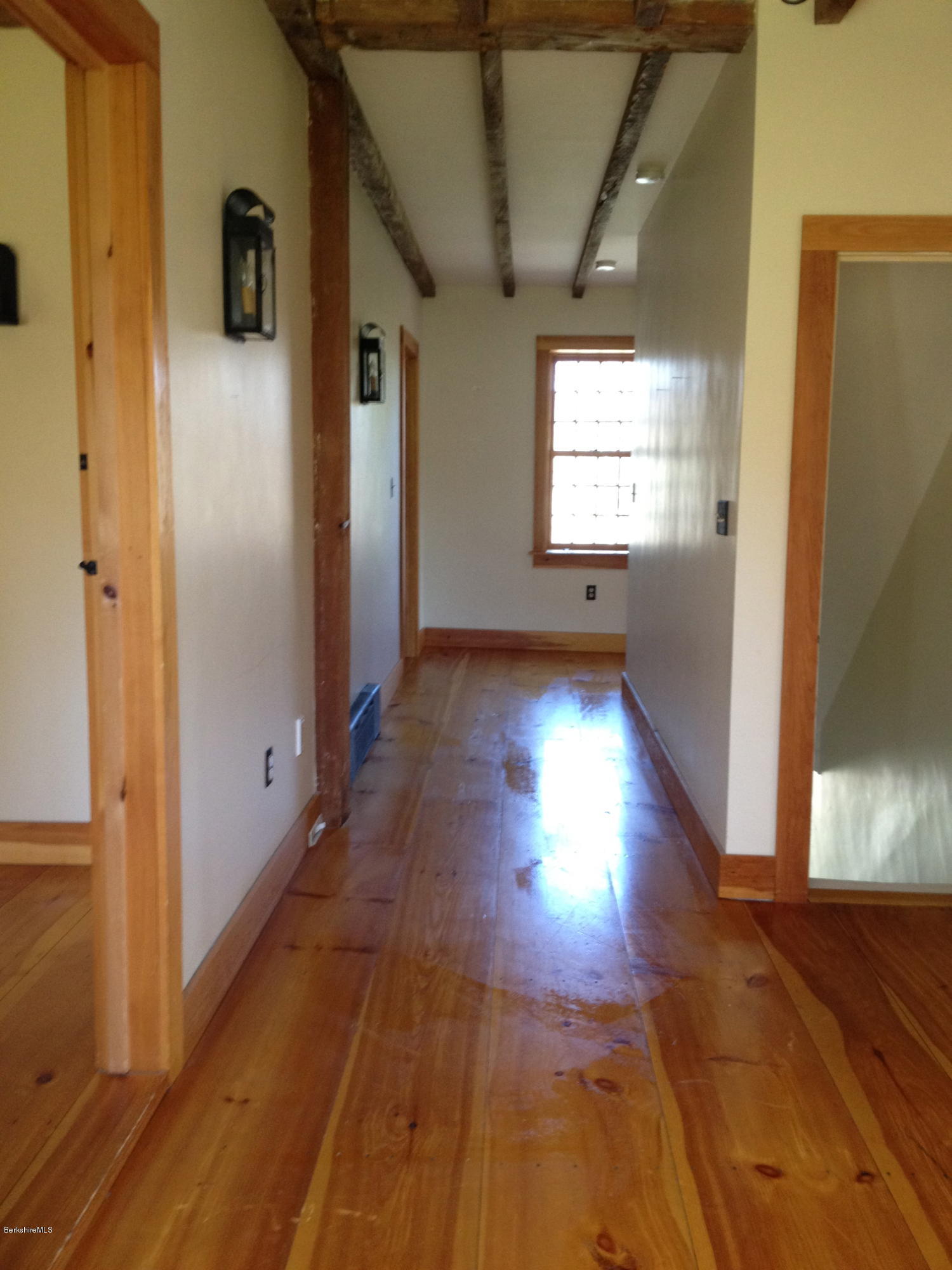 11 W Road Adams, MA 01220 - Photo 8 of 31 IMG_0123