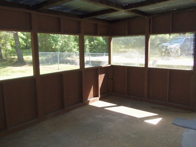 8231 Hurricane Road Bay Minette, AL 36507 - Photo 7 of 17 Back screen porch