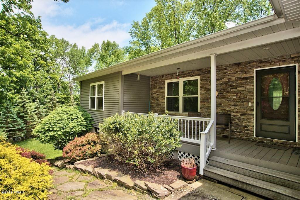 564 Prompton Road Prompton, PA 18456 - Photo 4 of 43 Photo 04