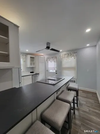 $2,500 | 895 Pleasant Valley Road, South Windsor, CT 06074