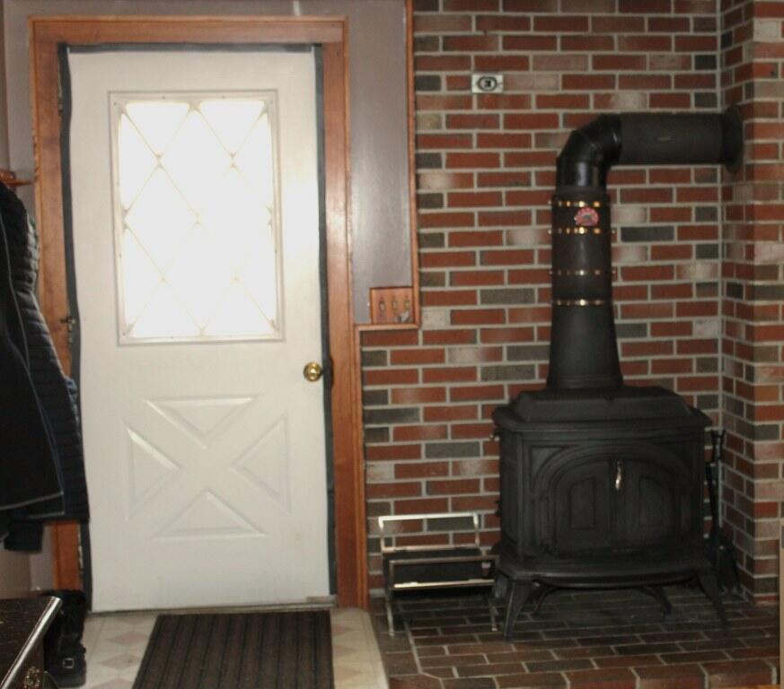 37 Brown Road Raymond, ME 04071 - Photo 13 of 36 Wood stove
