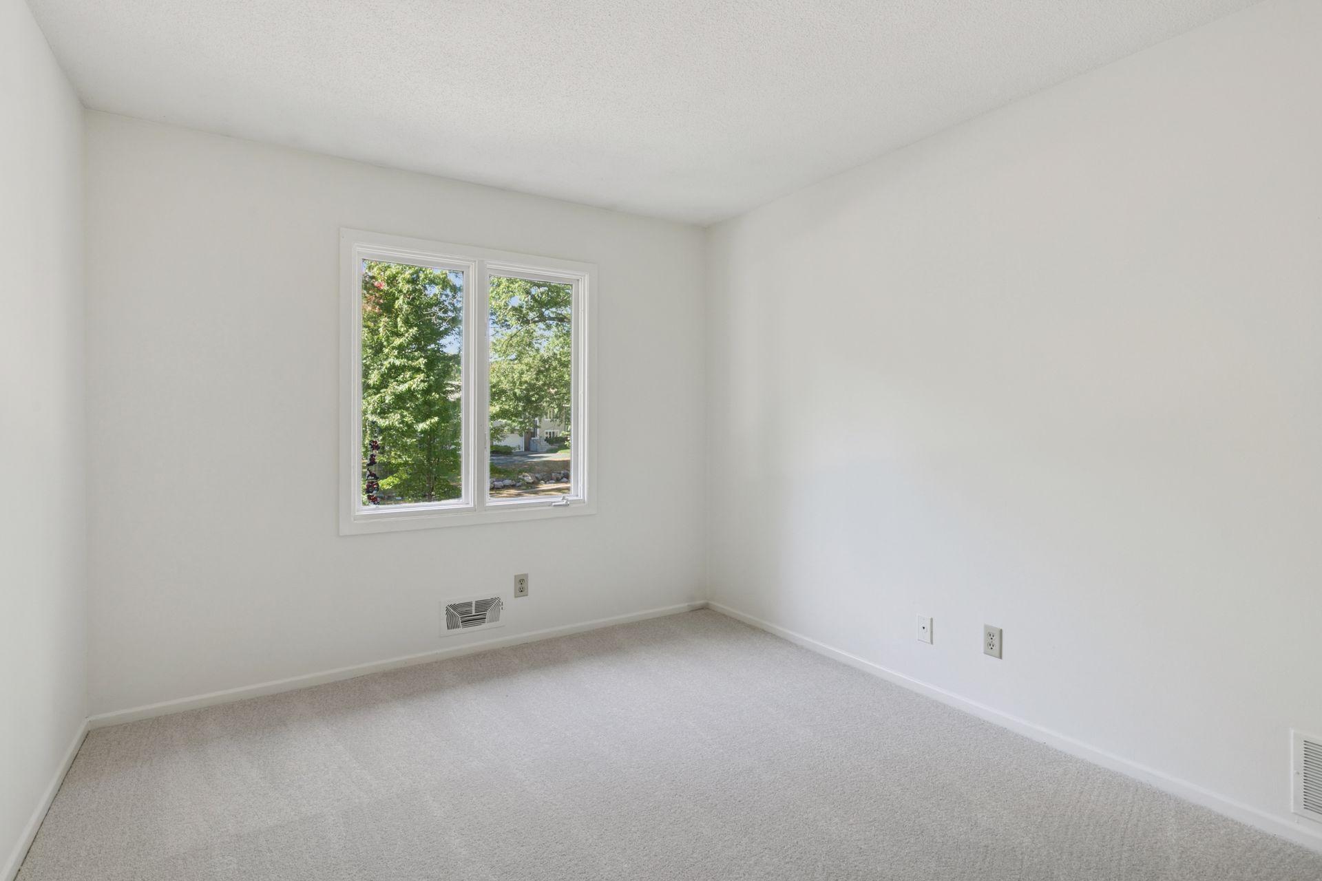 13902 Herald Way Apple Valley, MN 55124 - Photo 24 of 36