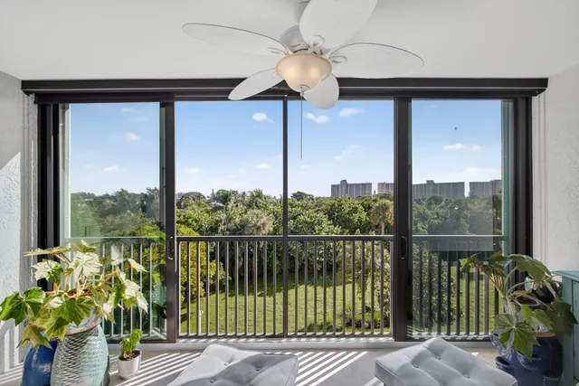 $465,000 | 300 North Hwy A1A, Unit C405, Jupiter, FL 33477