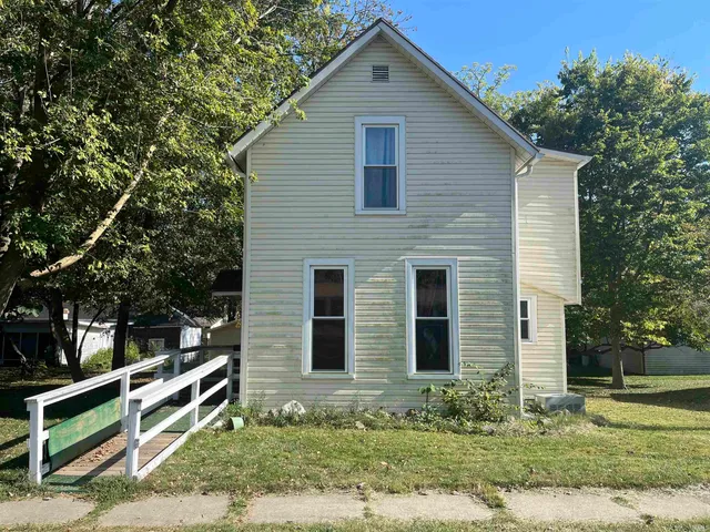 $135,000 | 917 West Tipton Street, Huntington, IN 46750