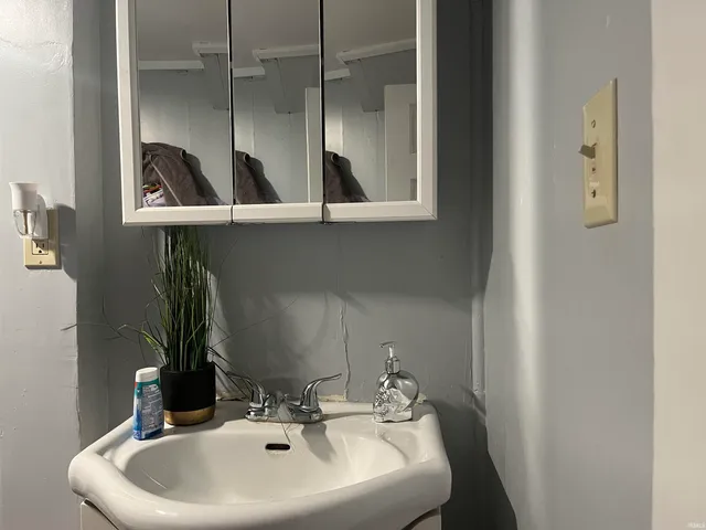 $135,000 | 917 West Tipton Street, Huntington, IN 46750