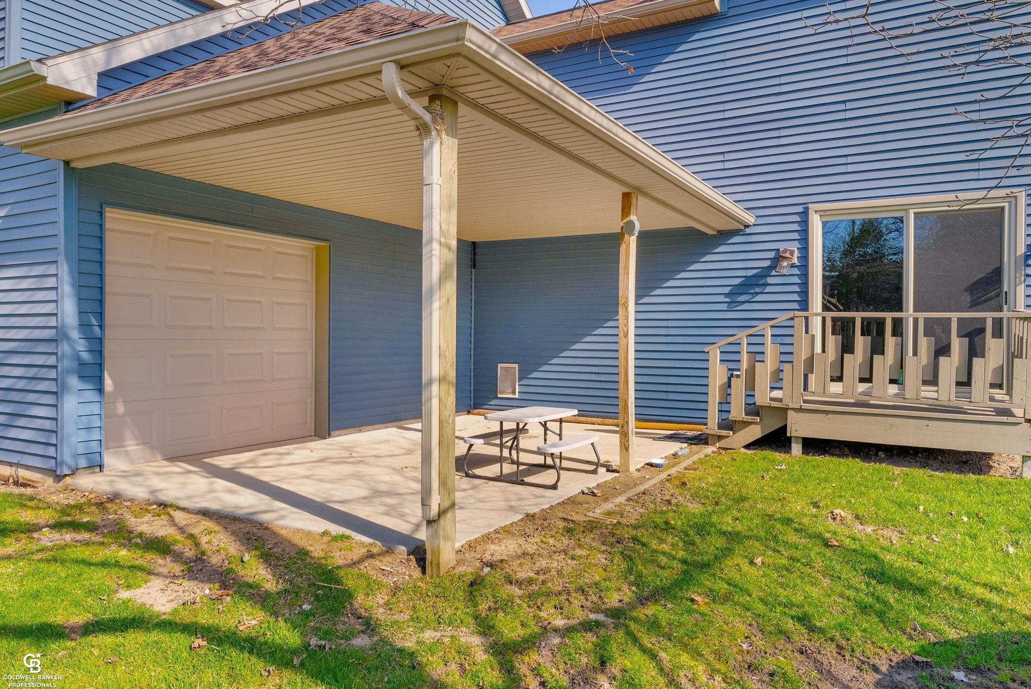 2018 River Road St. Clair, MI 48079 - Photo 11 of 59 50171469-f3174218-cb71-4267-adf0-cddd31ffe818.JPG