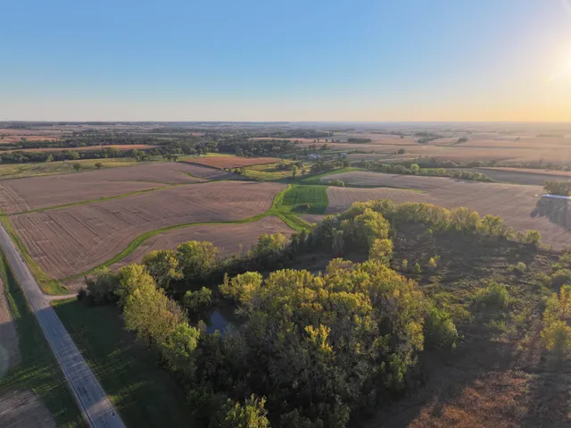 $44,900 | 4.3 M/l Acres County Road O, Shullsburg, WI 53586