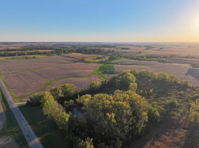 $44,900 | 4.3 M/l Acres County Road O, Shullsburg, WI 53586