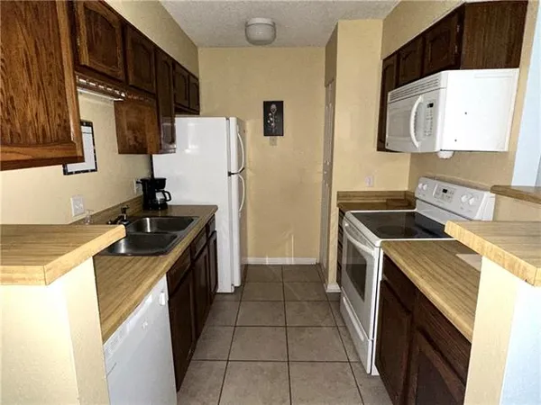 $1,500 | 730 Village Road, Unit D, Kenner, LA 70065