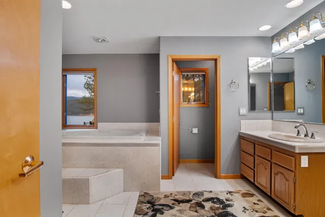 $750,000 | 2378 Eagle River Way, Kettle Falls, WA 99141