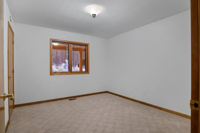 $750,000 | 2378 Eagle River Way, Kettle Falls, WA 99141