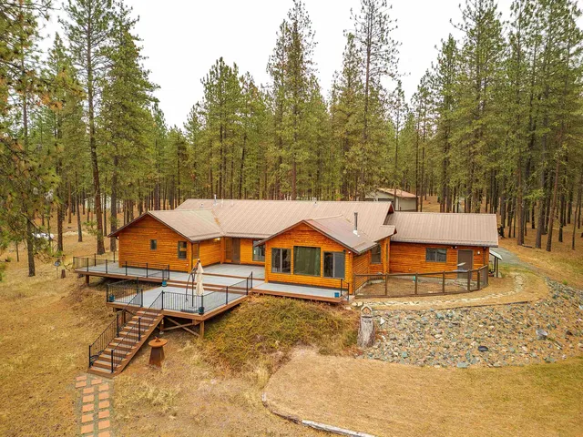 $750,000 | 2378 Eagle River Way, Kettle Falls, WA 99141