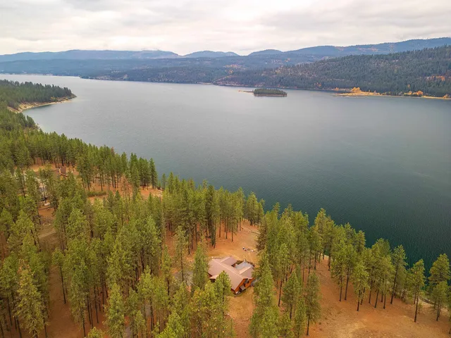 $750,000 | 2378 Eagle River Way, Kettle Falls, WA 99141