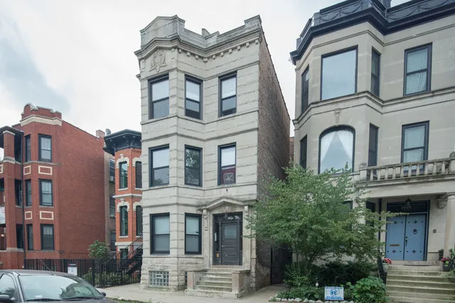 $2,650 | 1927 West Schiller Street, Unit 3F, Chicago, IL 60622