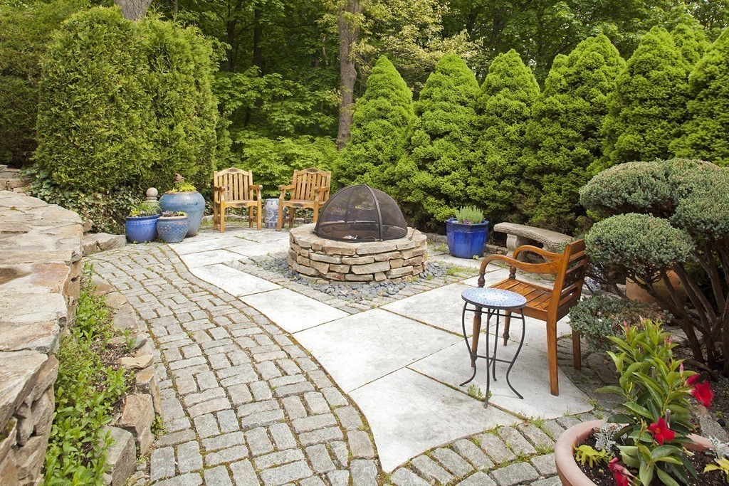 34 Rice Road Hingham, MA 02043 - Photo 10 of 15 Gallery Image 10