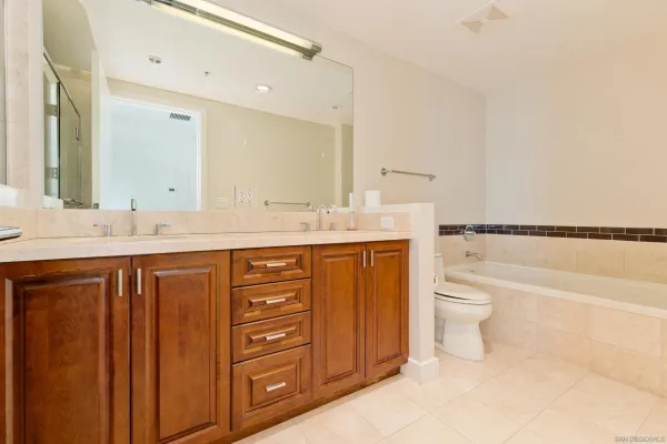 $6,700 | 1205 Pacific Highway, Unit 2806, San Diego, CA 92101