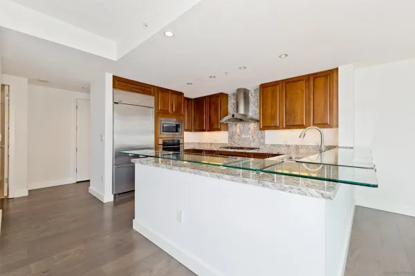 $6,700 | 1205 Pacific Highway, Unit 2806, San Diego, CA 92101